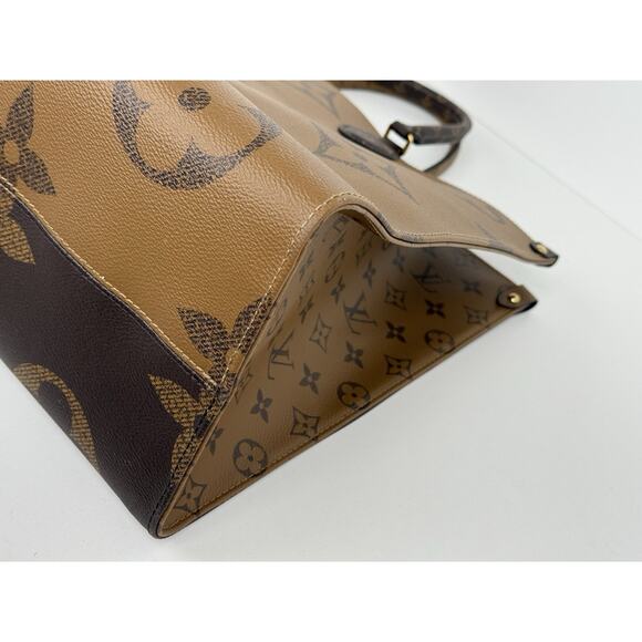 Louis Vuitton Monogram Giant Onthego GM Tote Bag Brown with Gold Hardware B-3 - Picture 10 of 16
